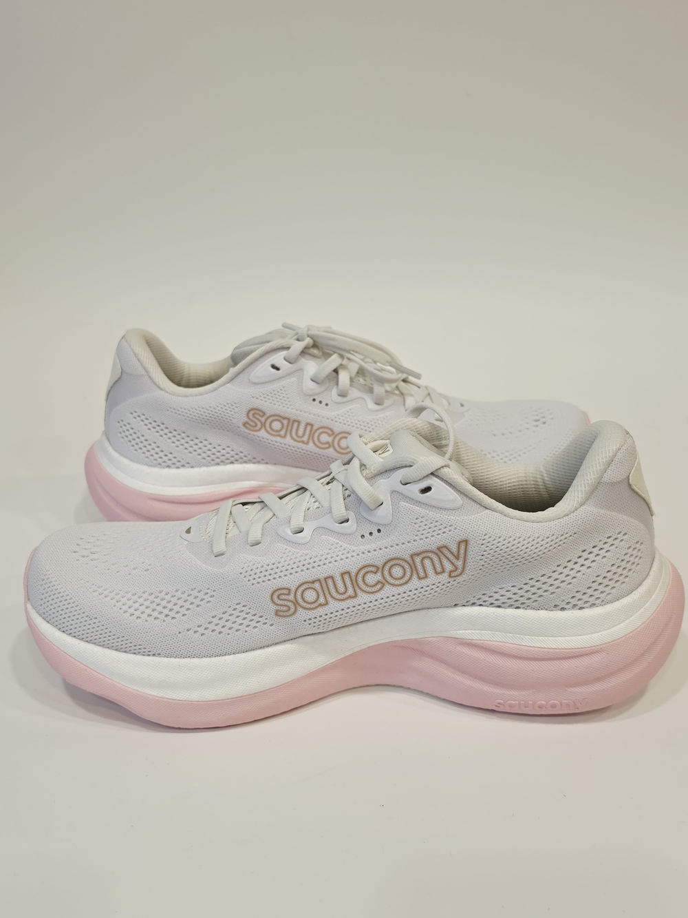 Saucony Ride 19 Women's White & Pink Running Shoes US Size 10 - Picture 6 of 8